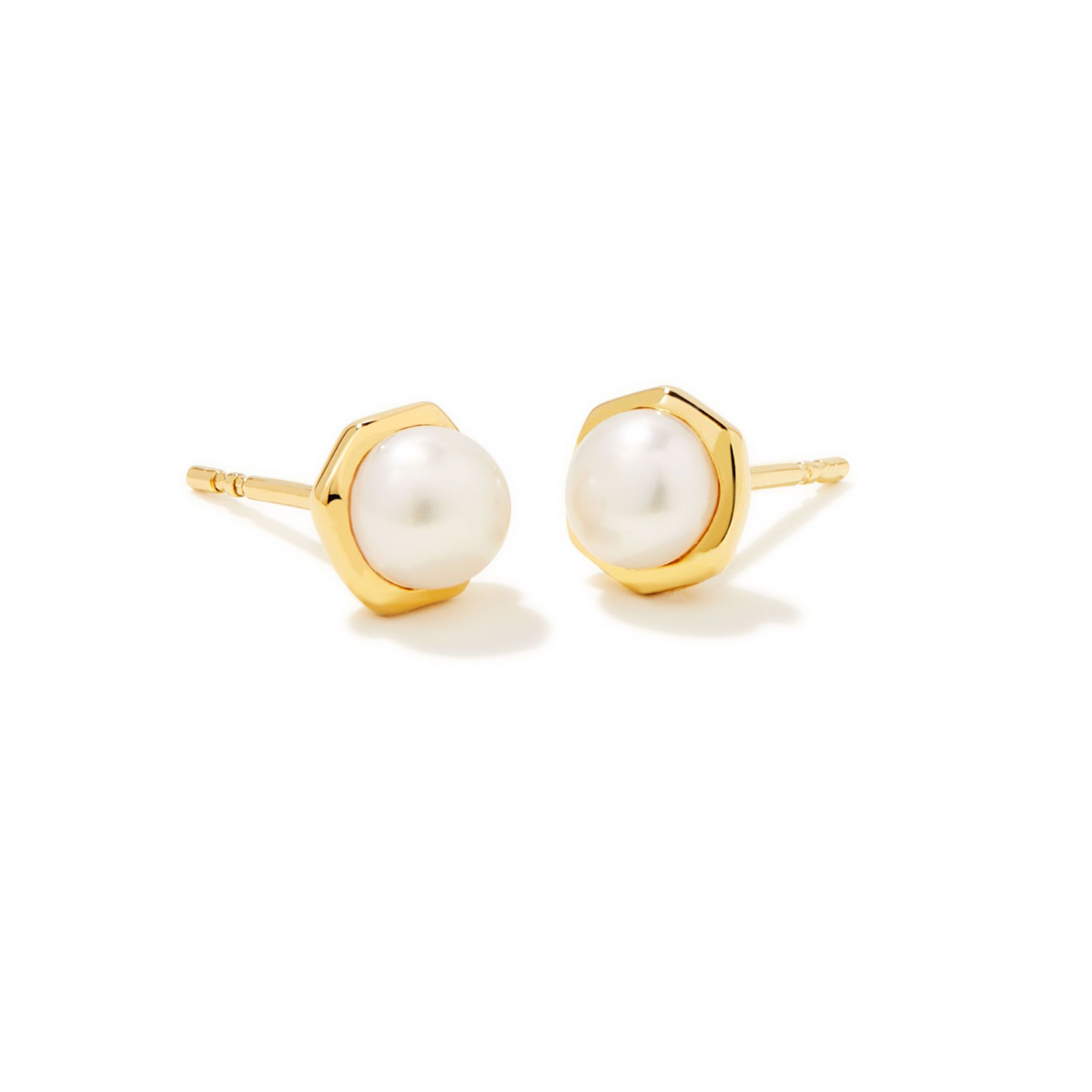 Davie Pearl 18K Gold Vermeil Stud Earrings in Freshwater Cultured Pearl