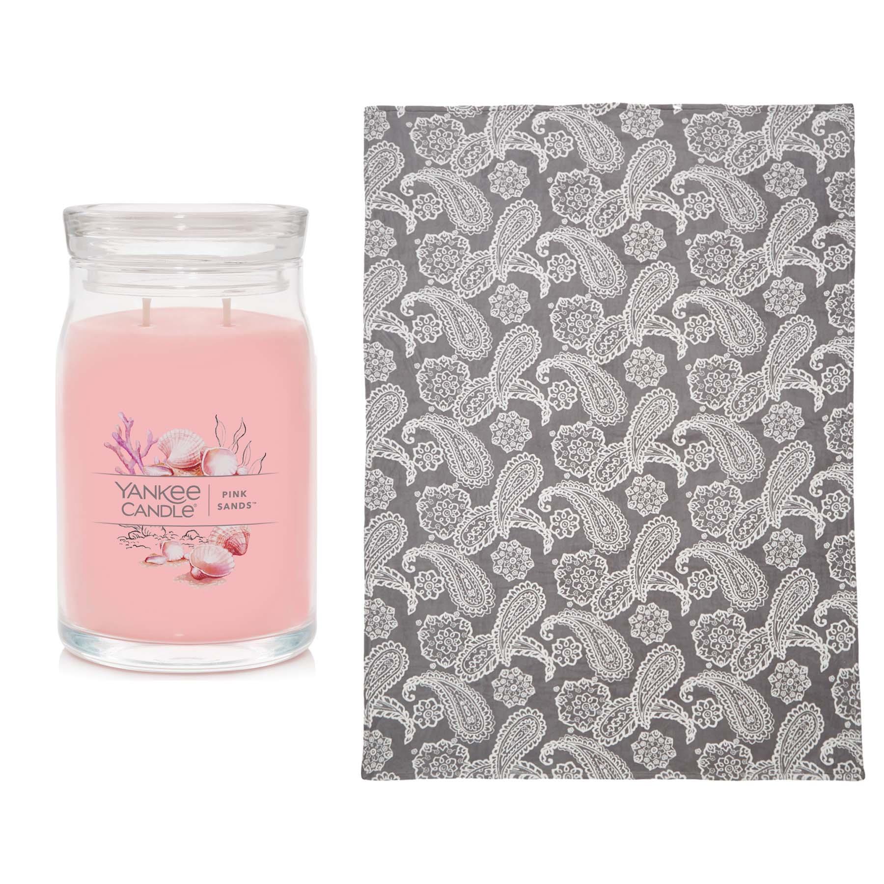 Snuggle Up Package with XL Throw Gray/White Bandana