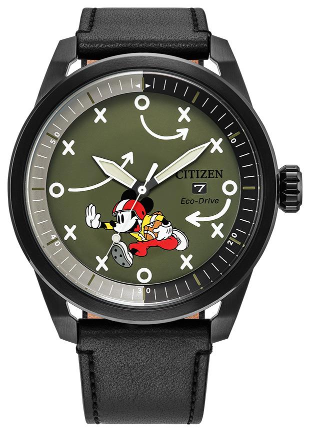 Disney Men's Mickey Sport Leather Strap watch, Green dial