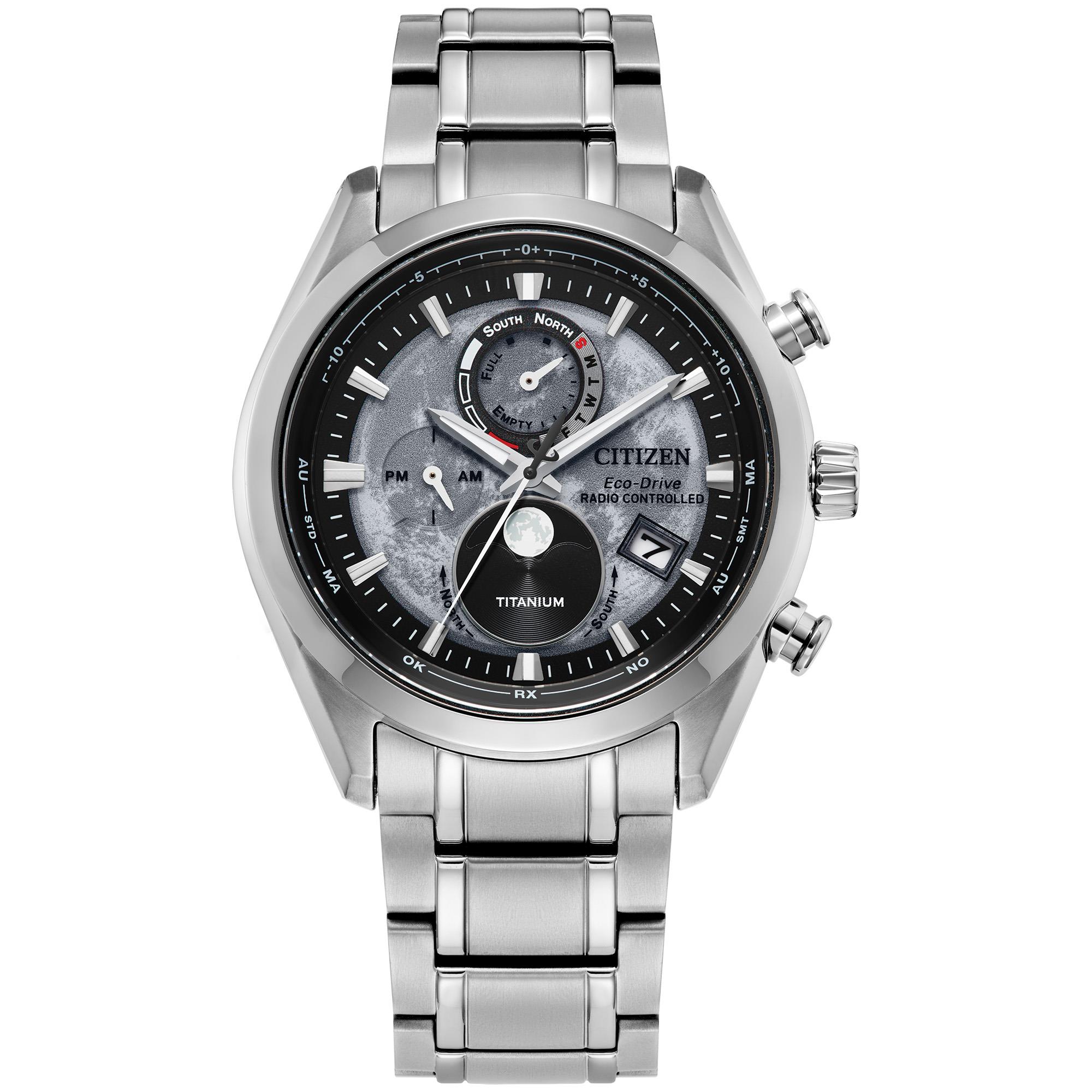 Men's Tsuki-yomi A-T Eco-Drive Super Titanium Bracelet watch, Gray dial