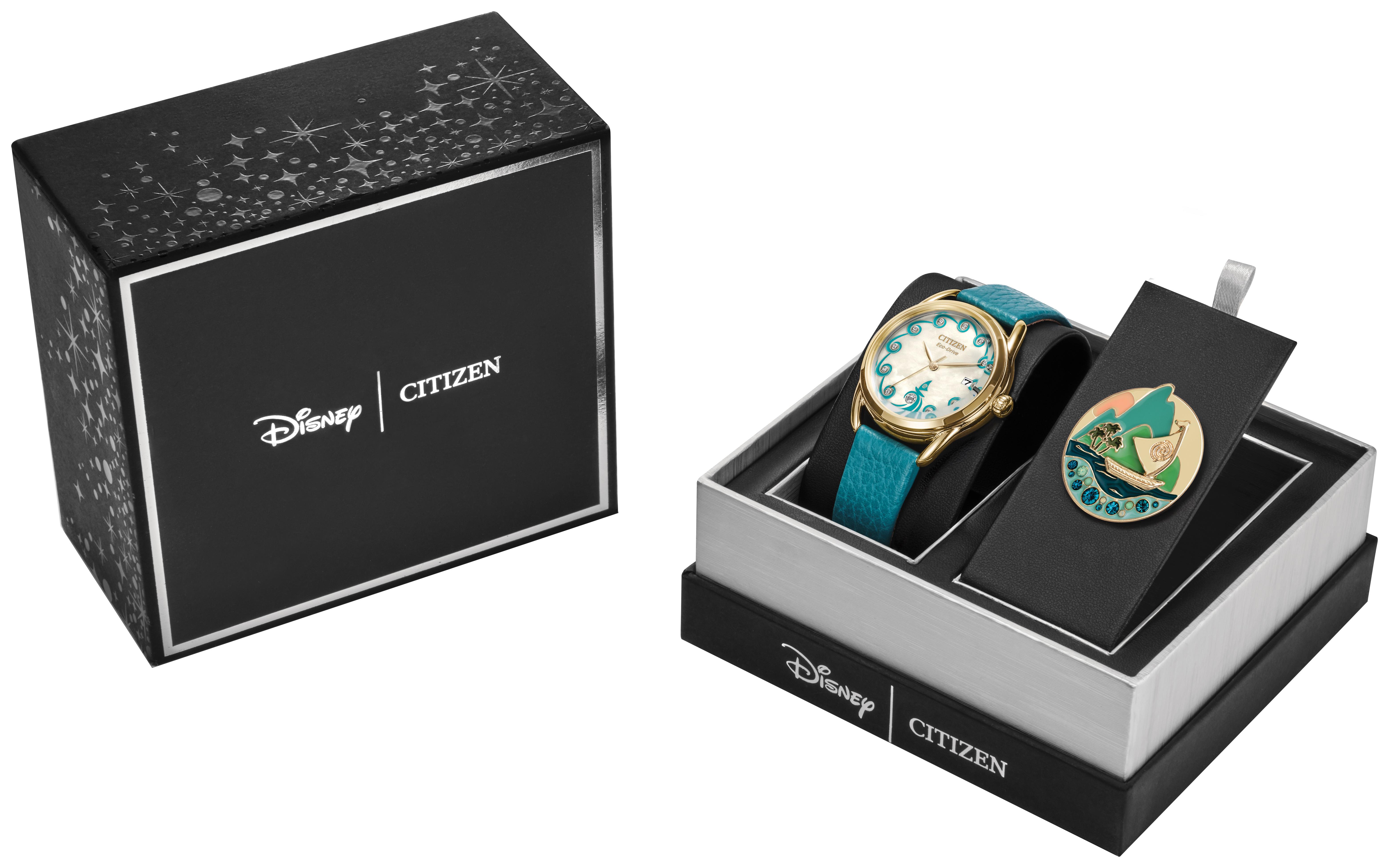 Disney Ladies' Moana Boxed Set Leather Strap watch, Champagne dial