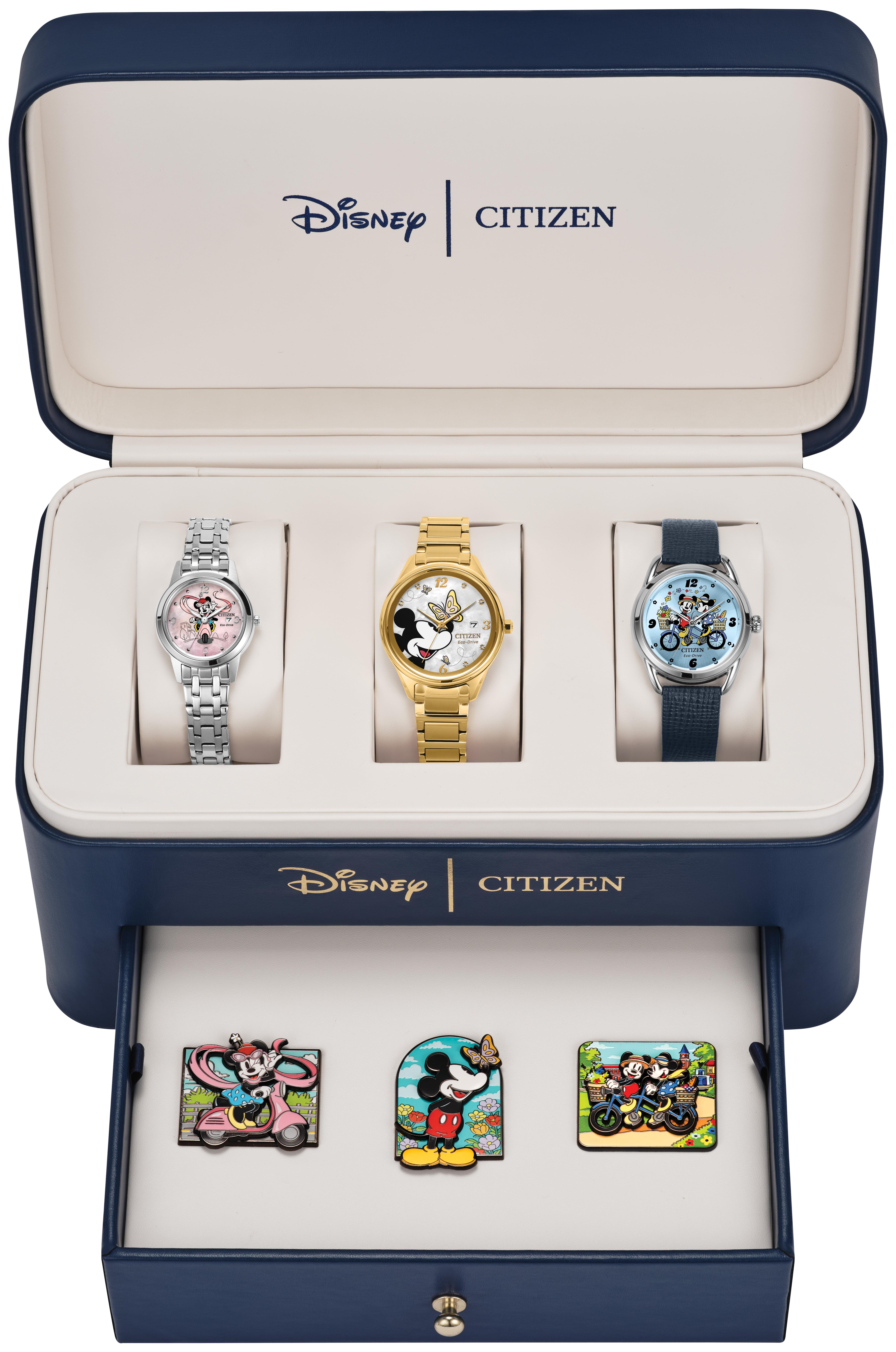 Disney Ladies' Mickey's Friends Leather Strap watch, Blue dial